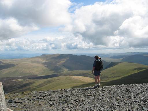 12_52-1.JPG - Dave looking to Blencathra from Skiddaw
